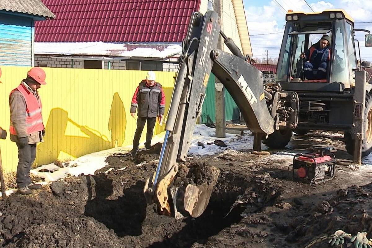 В Фокинском районе Брянска завершают строительство водопровода и канализации в частном секторе